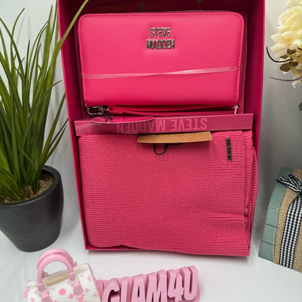 Steve Madden Pink Flash 2-Piece Gift Set - Zip Wallet & Ribbed Scarf
